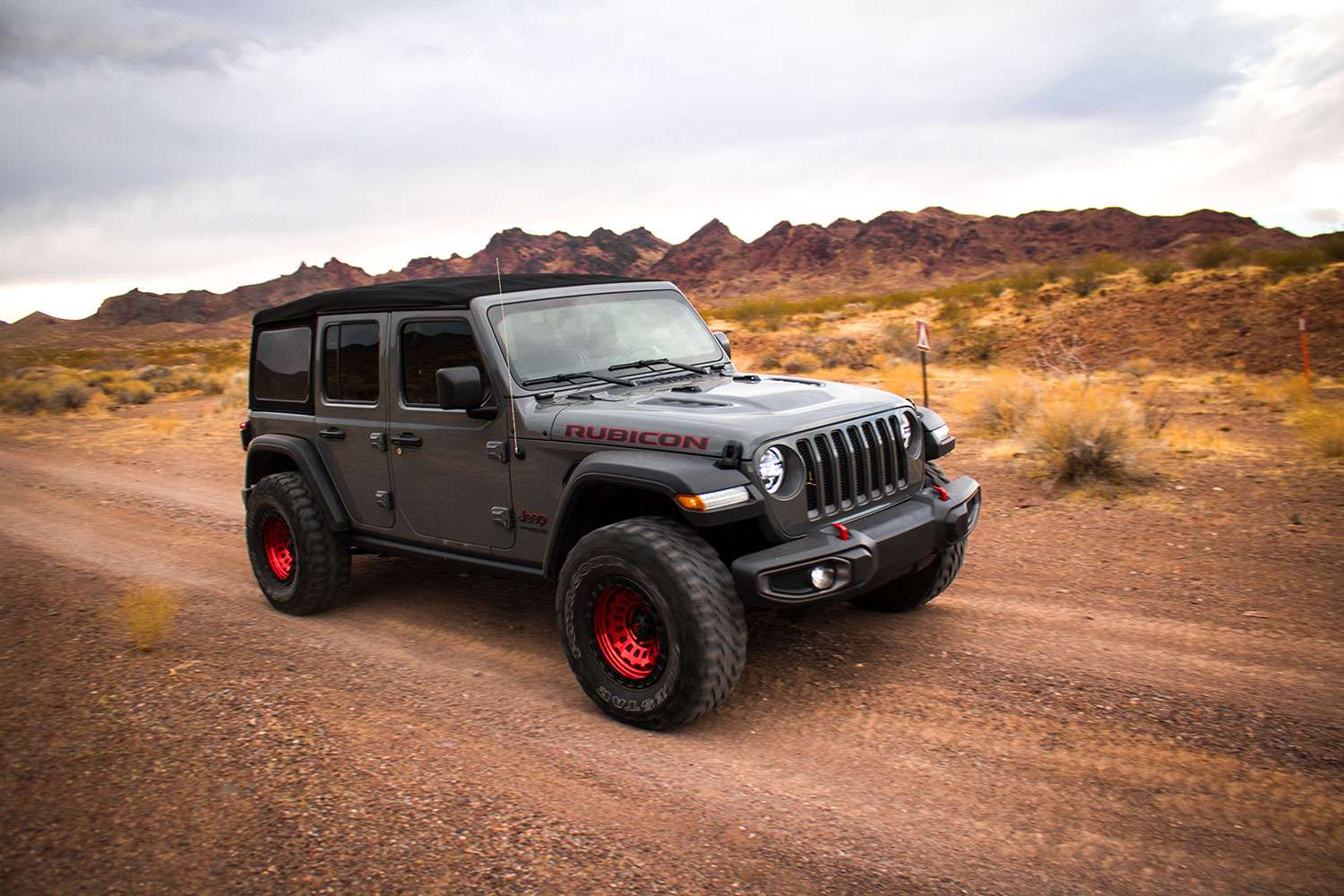 Jeep Wrangler Rubicon photo 2