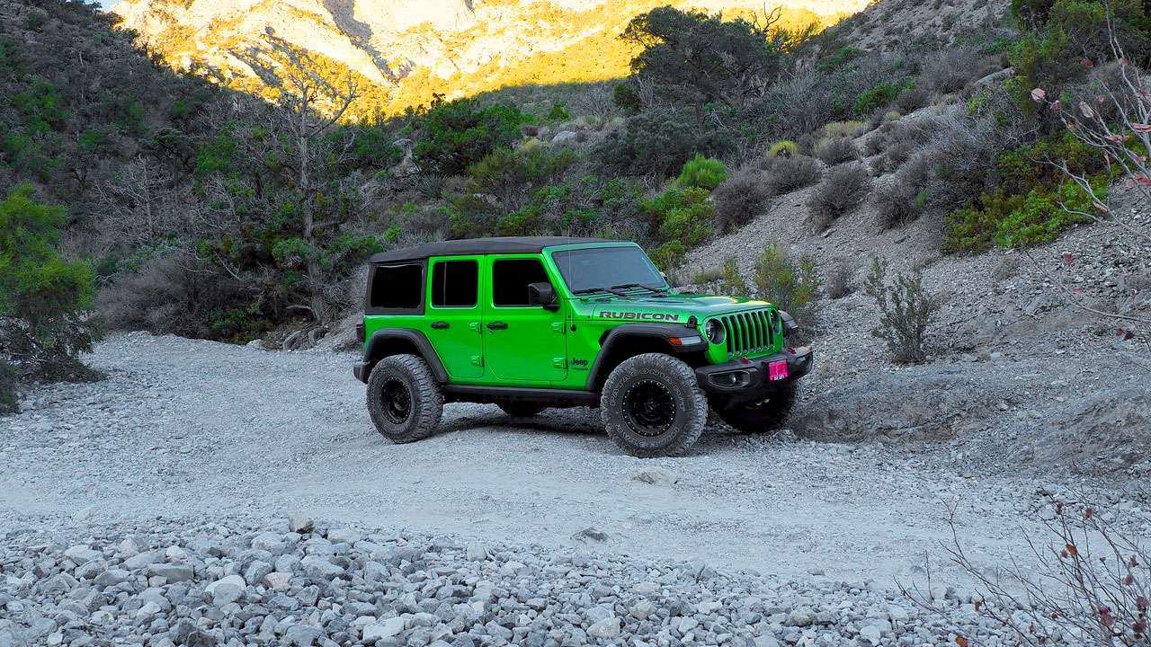 Jeep Wrangler Willys photo 3